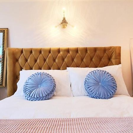 Elegant 5 Bed 4 Bath 'Vogue House' Parisian Style Home Margate Luaran gambar