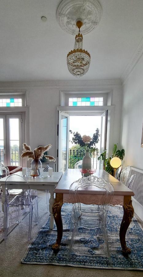 Elegant 5 Bed 4 Bath 'Vogue House' Parisian Style Home Margate Luaran gambar